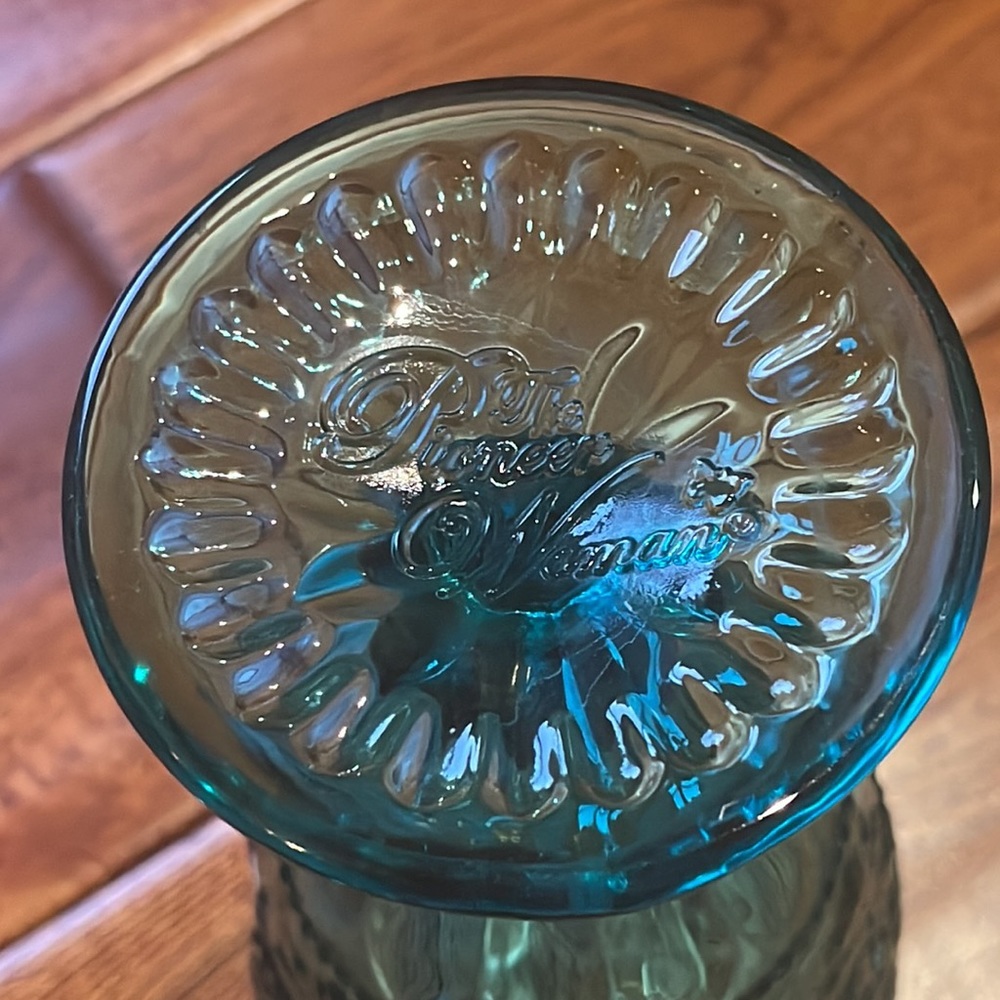 The Pioneer Woman Amelia Goblet Set - Picture 5 of 7